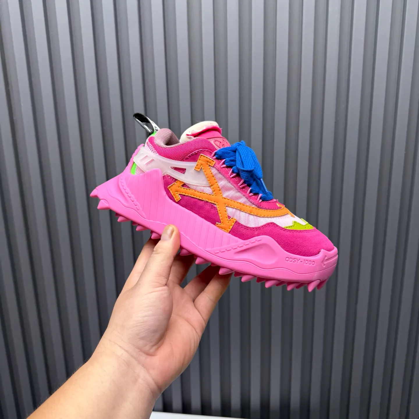 【OFF WHITE】P: 680💰Couple model, Size: Female 35-40; Male 39-44 (customized at 45.46) 2025SS trendy brand OFF WHITE classic popular model, combined outsole, official website original 1:1 developed top-level copy, ️Selected imported high-mercerized matte cowhide splicing breathable mesh ✔️Breathable lining, breathable and comfortable, simple and personalized design, official website rubber outsole.